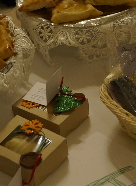 Узбекская самса с тыквой от арт-кафе для благотворительной распродажи.&nbsp;